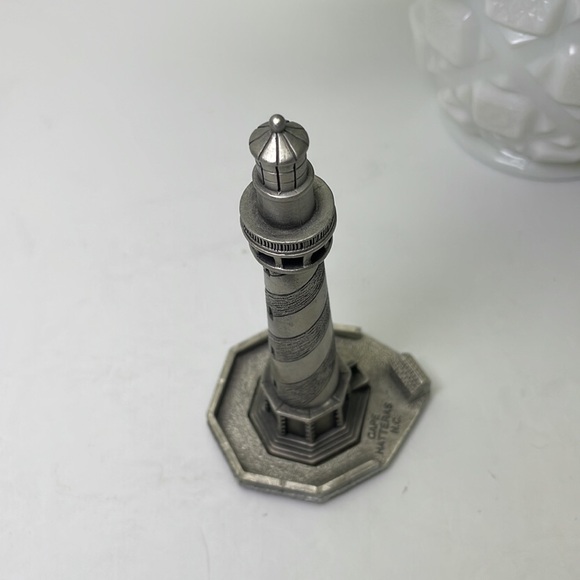 Vintage Pewter Miniature Cape Hatteras Lighthouse - Picture 11 of 11